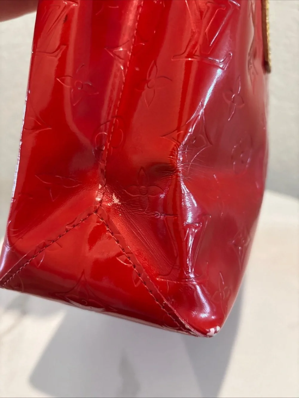 Louis Vuitton Red Patent
Monogram Vernis Tote with Tan Handles - Picture 7 of 16